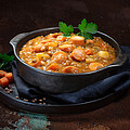 Linsensuppe mit Wursteinlage