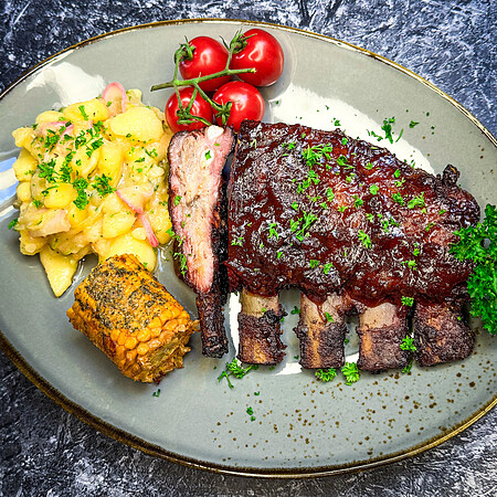 St. Louis Style Ribs mit bayrischem Kartoffelsalat